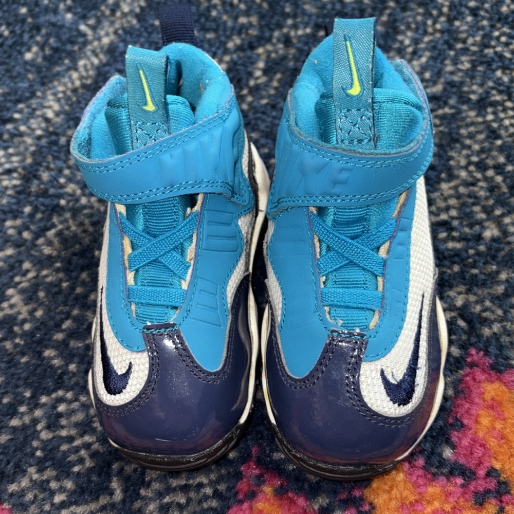 Nike Toddler Air Griffey Size 5 Pre-Owner Blue & White High Top Velcro Sneaker